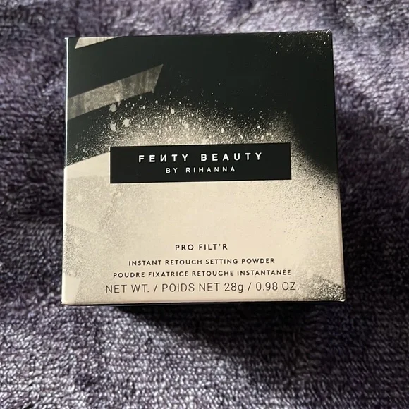 Fenty Butter PRO FILT'R INSTANT RETOUCH SETTING POWDER - Picture 3 of 7